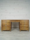   Рабочий письменный стол с ящиками «Gouache" в классическом стиле  