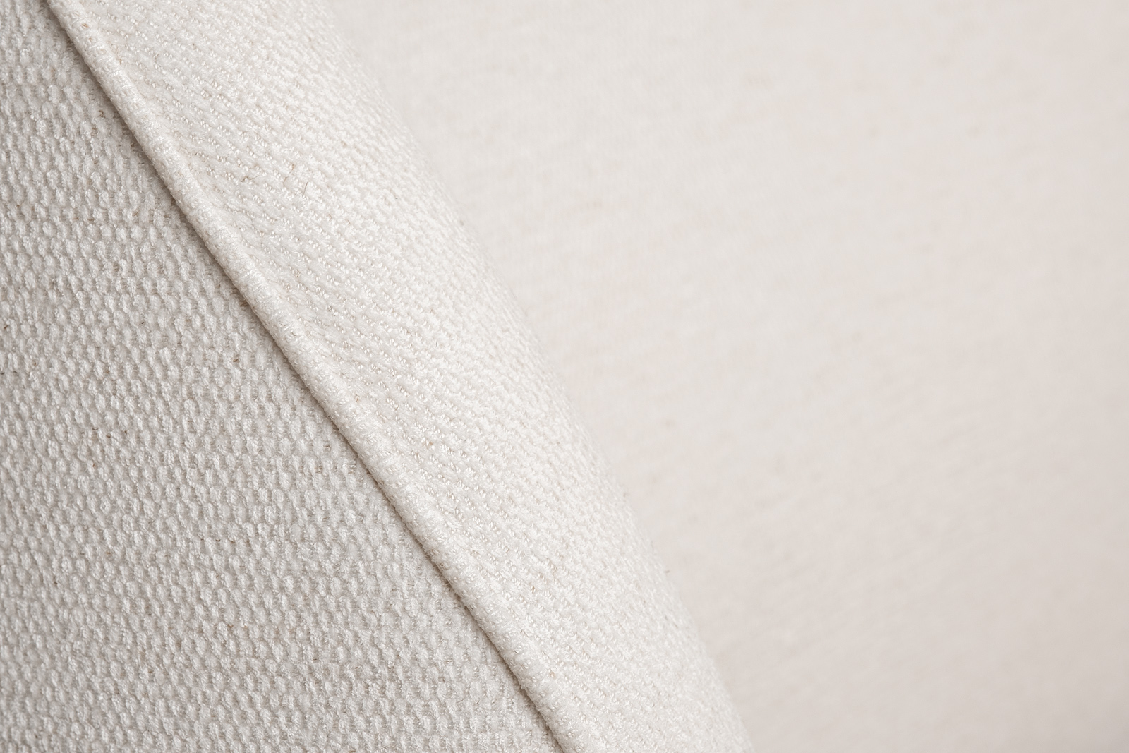 Кровать Palazzo 180 без мех.шенилл экрю Natur Ecru 215*240*90см