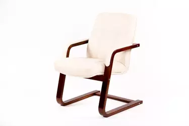 кресло Мичиган 1  Мэйджик 06 каркас  Вишня