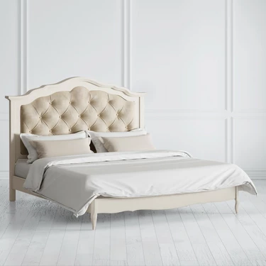 Кровать с мягким изголовьем 180*200 