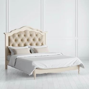 Кровать с мягким изголовьем 160*200 