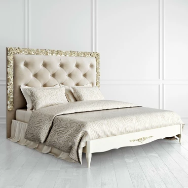 Кровать с мягким изголовьем 180*200 