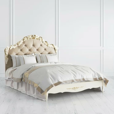 Кровать с мягким изголовьем 140*200 