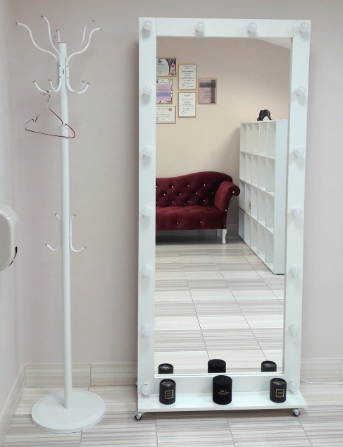 Вешалка Шенгерон SHT-CR400