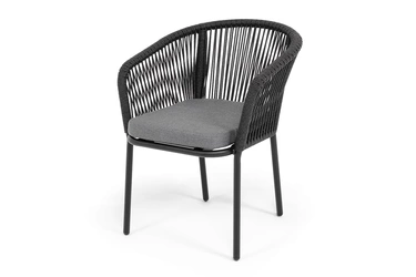 "Марсель" стул плетеный из роупа, каркас алюминий черный муар, роуп темно-серый круглый, ткань темно-серая 027