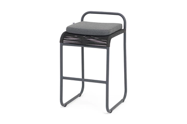 "Ането" стул барный плетеный из роупа, каркас алюминий темно-серый (RAL7024) муар, роуп темно-серый круглый, ткань темно-серая 027