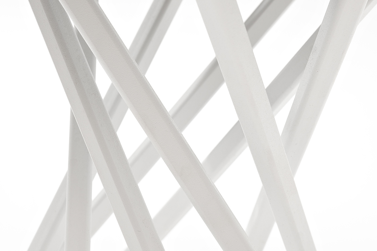 "Сантильо" журнальный стол из HPL круглый Ø40 H55, каркас из стали белый, цвет столешницы "молочный"