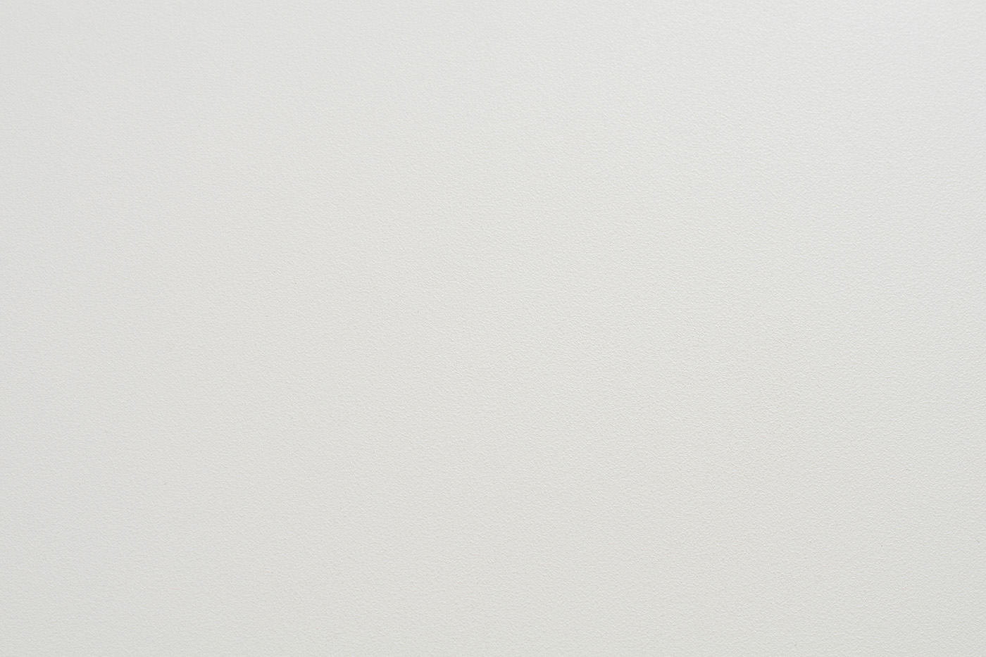 "Варадеро" журнальный стол из HPL 110х60 H43, каркас алюминий белый муар, цвет столешницы "молочный"