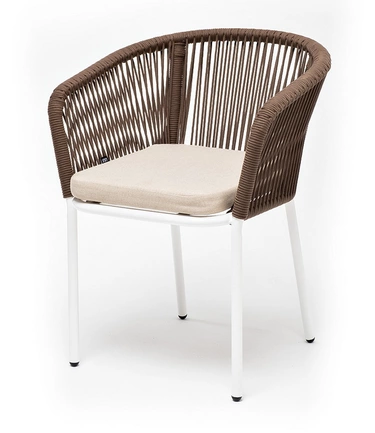 "Марцелло" стул плетеный из роупа, каркас алюминий белый муар, роуп коричневый круглый, ткань бежевая 052