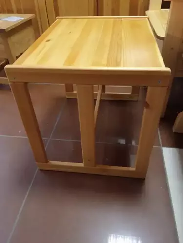 Стол детский (выставочный образец)