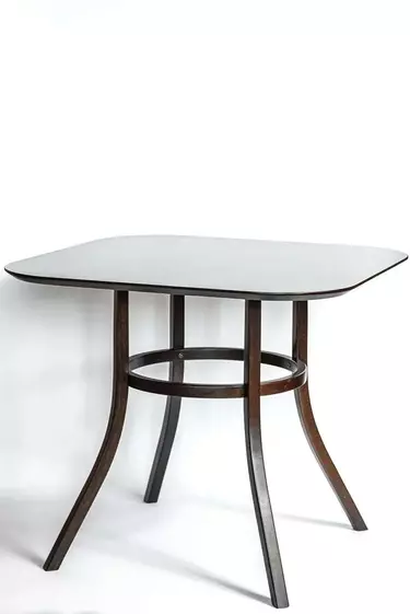 Стол Сатуриан, квадрат