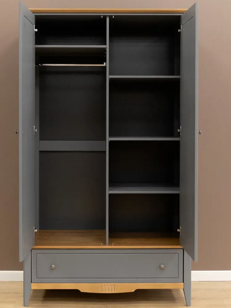 Шкаф Пенни 21 комбинированный серый 7046/антик 24 (выставочный образец)