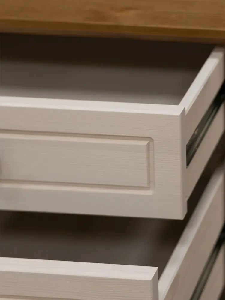 Стол письменный 3 ящика Пенни 03 белый воск-антик 24