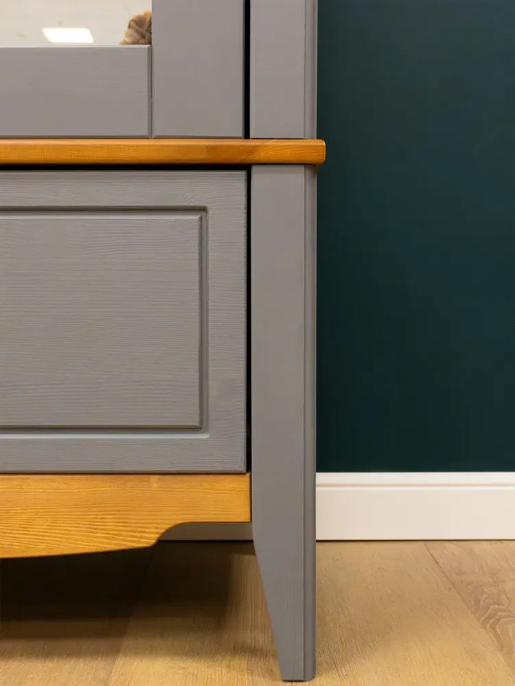 Шкаф для прихожей/белья Пенни с зеркалом серый 7046/антик 24