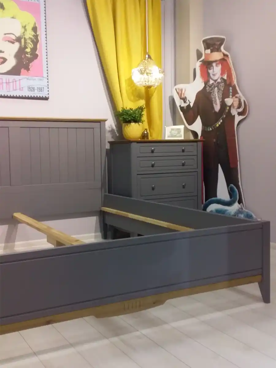 Кровать Пенни 160х200 серый 7046/ антик 24 (выставочный образец)