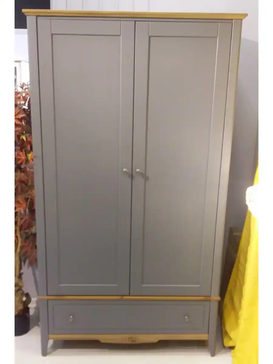 Шкаф Пенни 21 комбинированный серый 7046/антик 24 (выставочный образец)