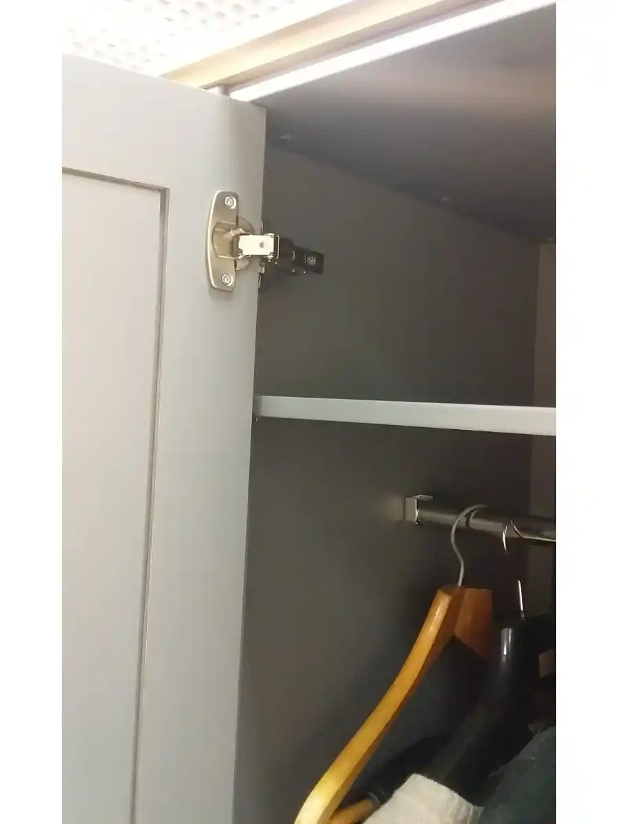 Шкаф Пенни 21 комбинированный серый 7046/антик 24 (выставочный образец)