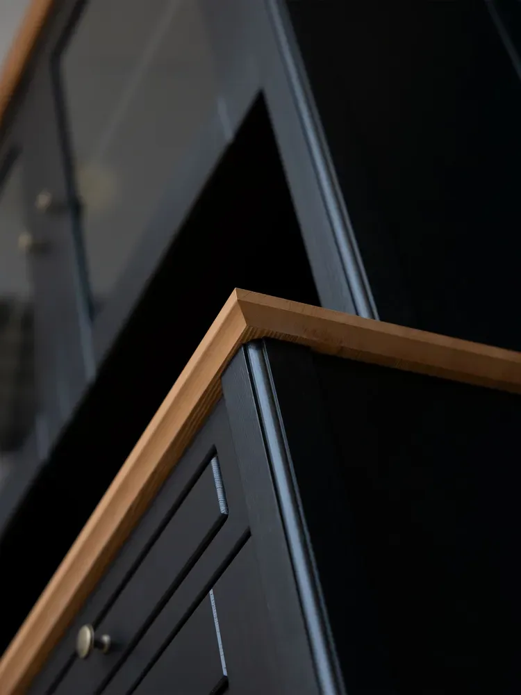 Буфет из массива сосны Пенни блэк/антик 24