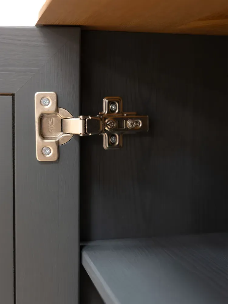 Шкаф буфет напольный для посуды 21 Гранада серый 7016/антик 24