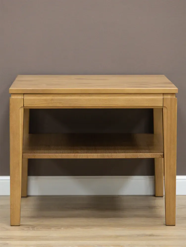 Стол журнальный Гранада 600х600 антик 24