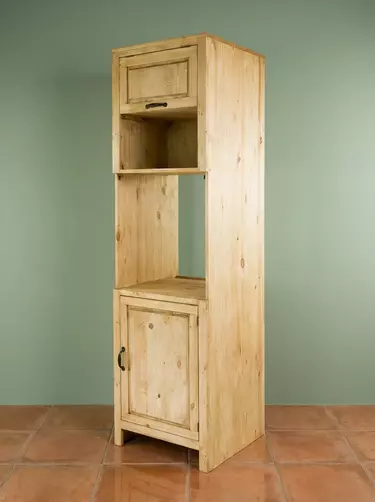 Шкаф Шалёр под духовку 600х620х2200  (петли справа)