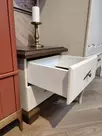 Тумба из дерева Брусно-М прикроватная Кремово белый/Старый орех (выставочный образец)