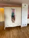 Шкаф 3 ящика Лебо 3-дверный с зеркалом Бежевый воск/Антик