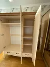 Шкаф 3 ящика Лебо 3-дверный с зеркалом Бежевый воск/Антик