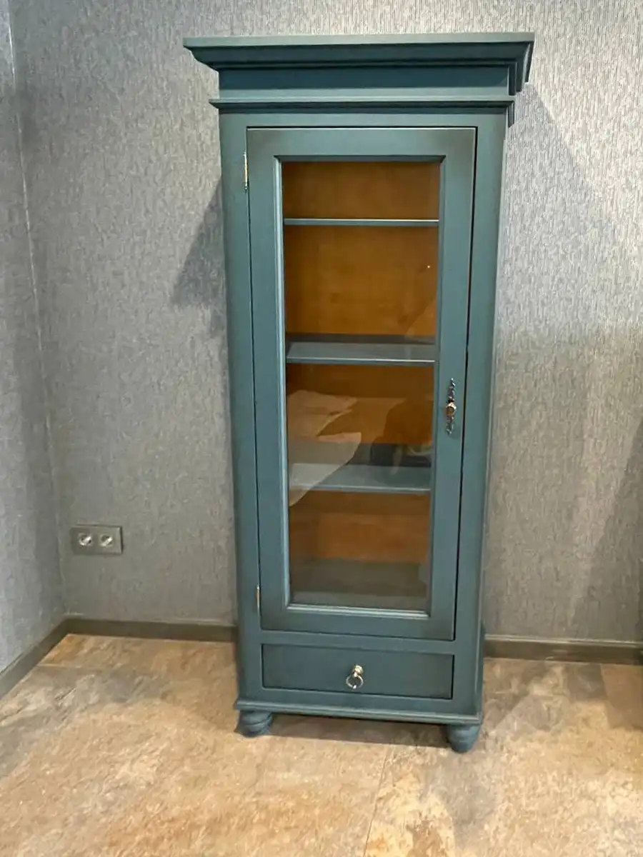 Сервант со стеклом Бьерт 1-27 сосна